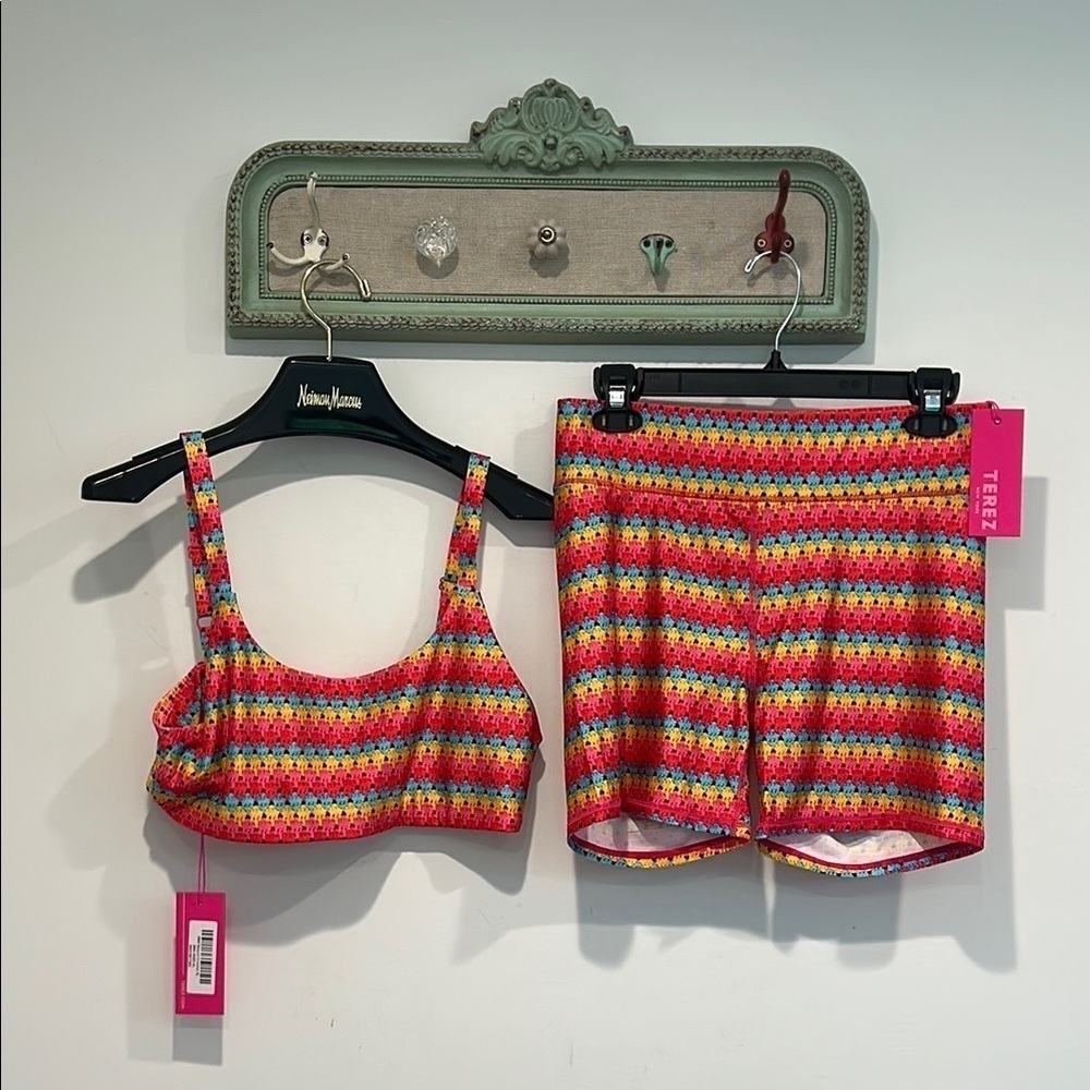 TEREZ Daiquiri crochet Colorful Cropped Top and Shorts Set new with tag XL SIZE